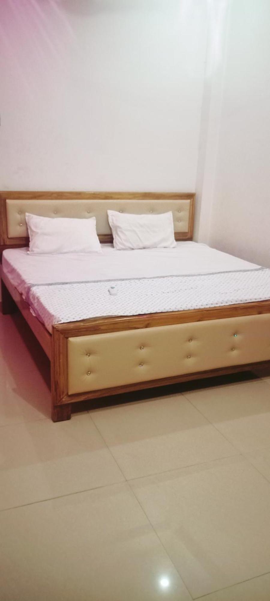 Maa Savitri Gest House Hotell Ayodhya Eksteriør bilde